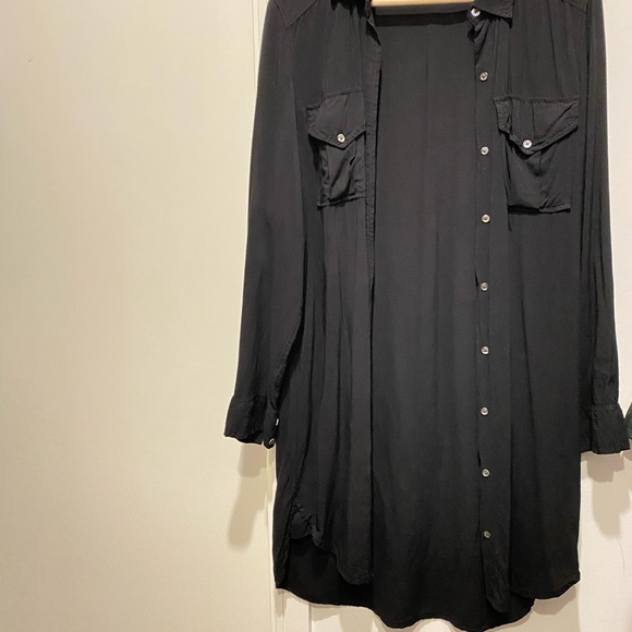 Black shirt - Picture 4 of 8